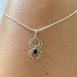 Huitan Spider Pendant Necklace